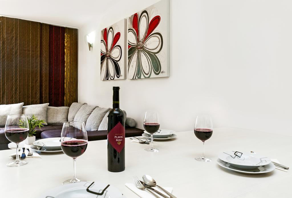 Apartment Lejo Омиш Экстерьер фото